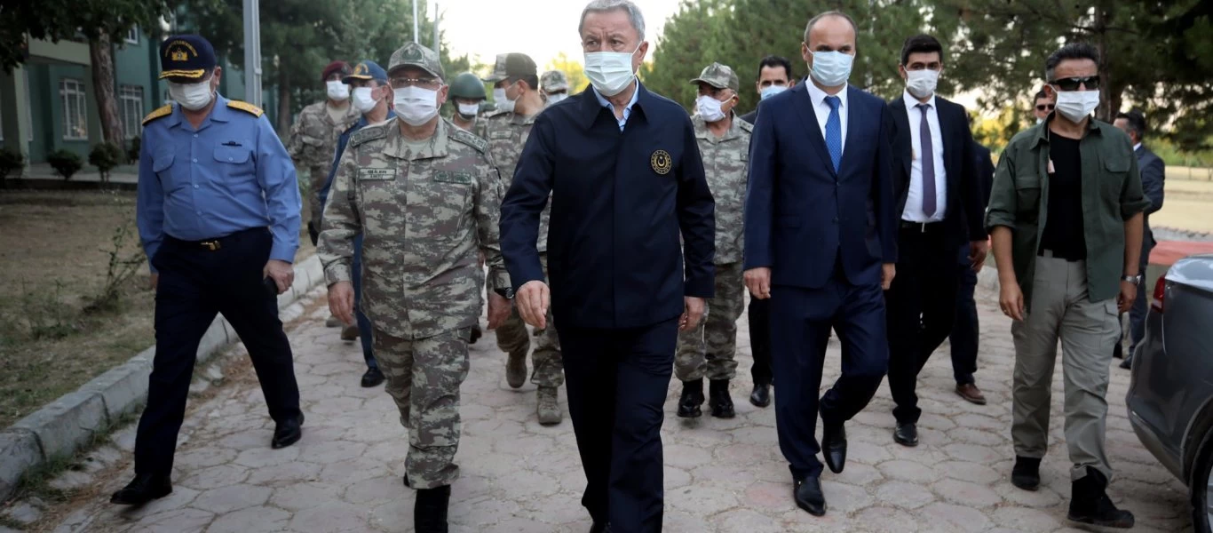 Αιφνιδιαστική επίσκεψη Χ.Ακάρ στα ελληνοτουρκικά σύνορα για επιθεώρηση των στρατευμάτων - Τι ετοιμάζει η Άγκυρα;